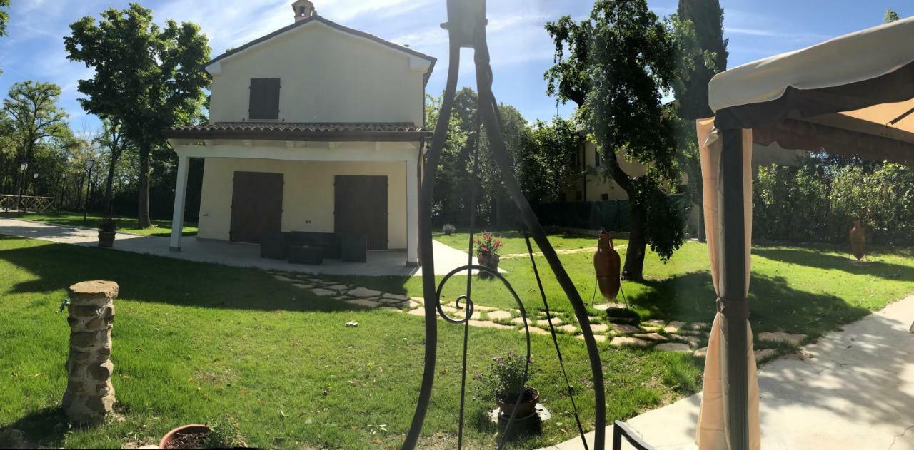 Bed and Breakfast Il Lauro San Costanzo Exterior foto