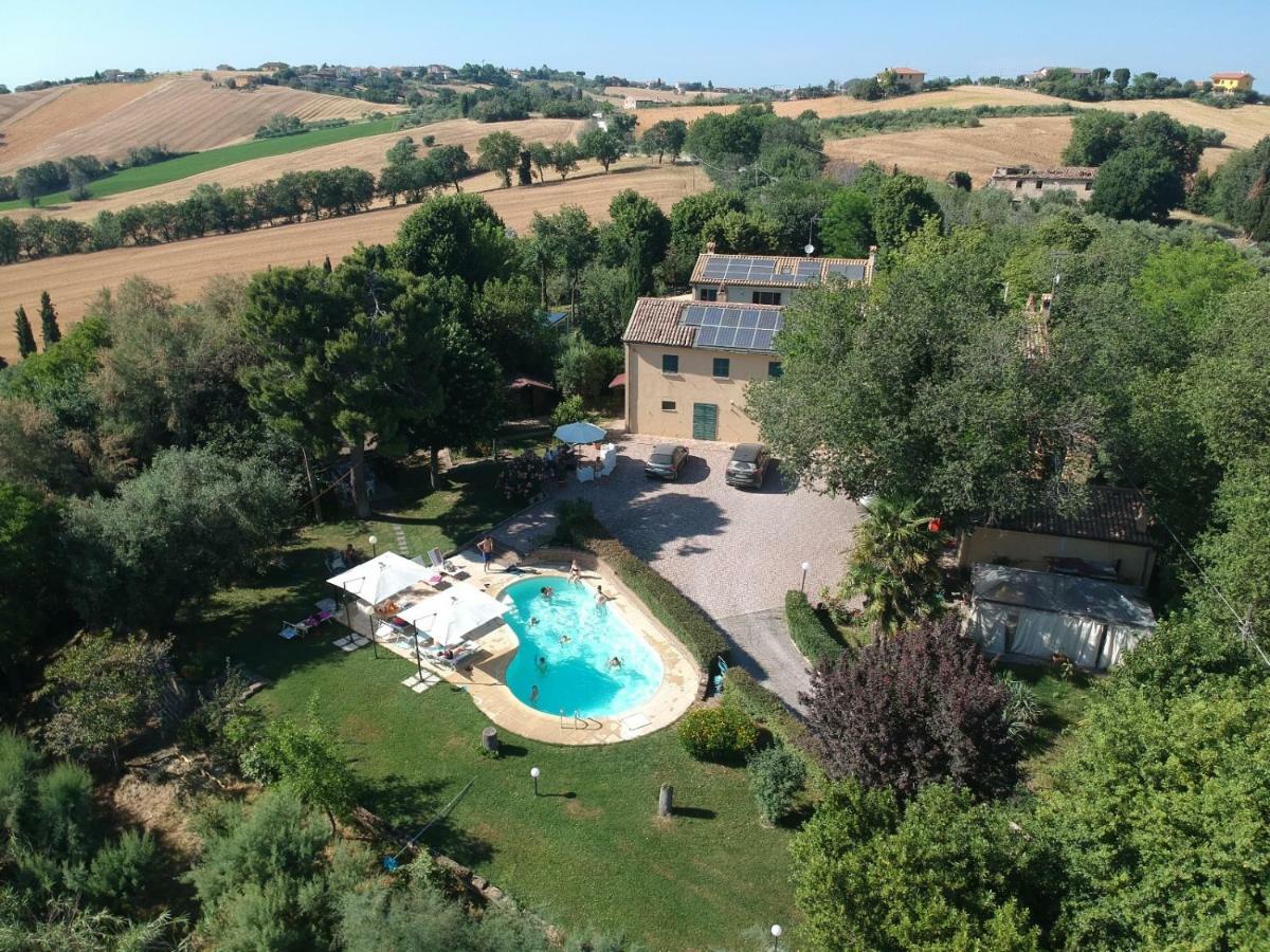 Bed and Breakfast Il Lauro San Costanzo Exterior foto